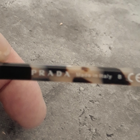 PRADA SUNGLASSES.. - Picture 4 of 8